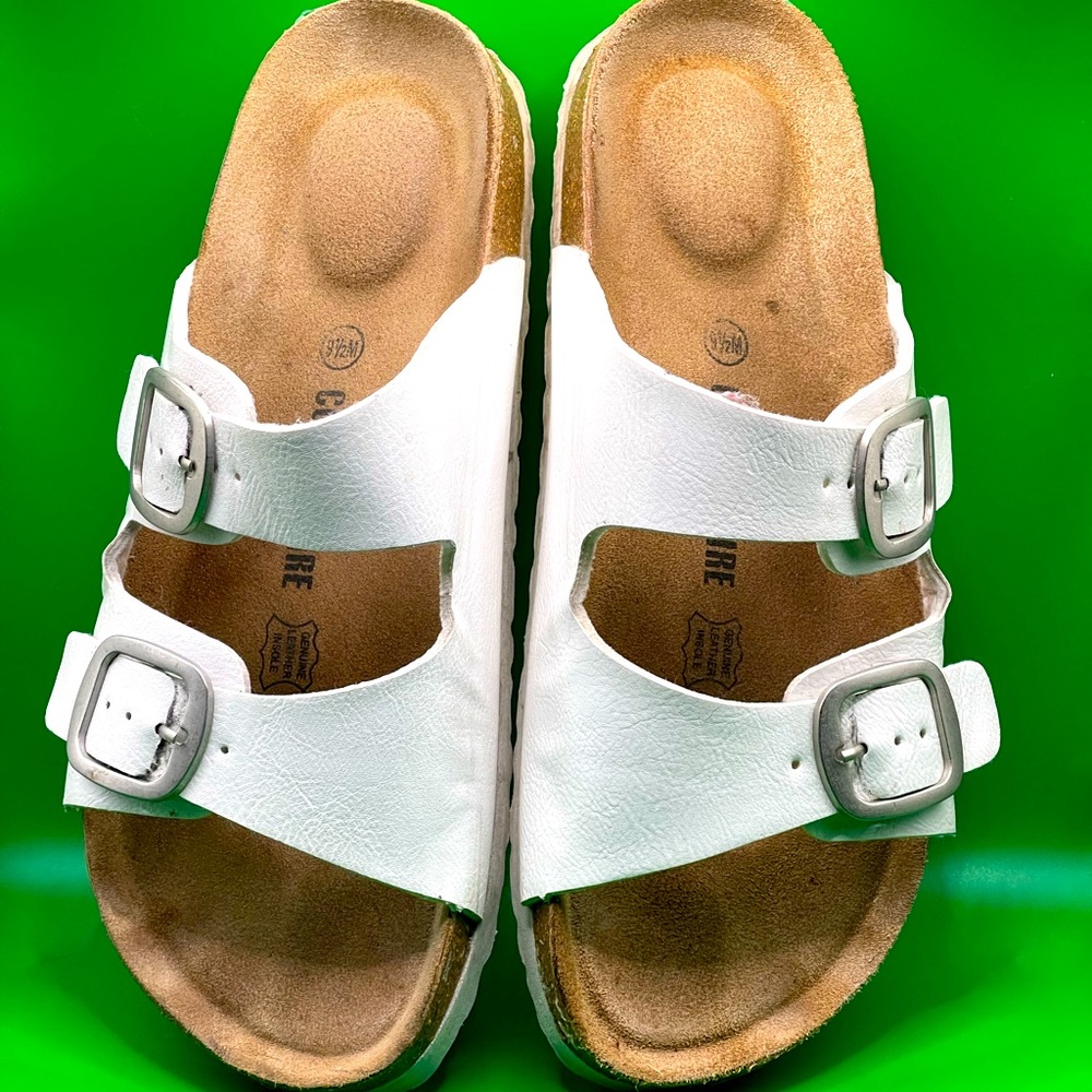 White Sandal Cushionaire Brand Cork Sole Mule Slip On